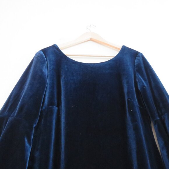 FRANK LYMAN Navy Blue Velvet Morticia Addams Bell Sleeve Dark Whimsigoth Dress - Picture 4 of 10